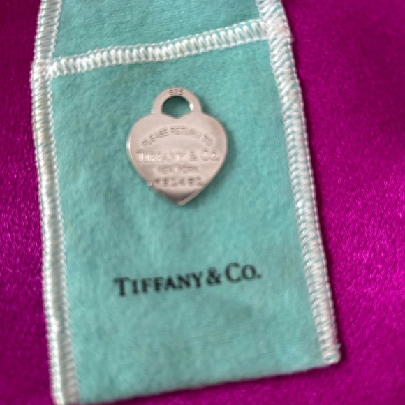 Tiffany Heart Tag Keyring - missing screwball - Picture 2 of 5